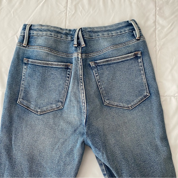 Good American Straight high Waisted Leg Jeans - Picture 5 of 9
